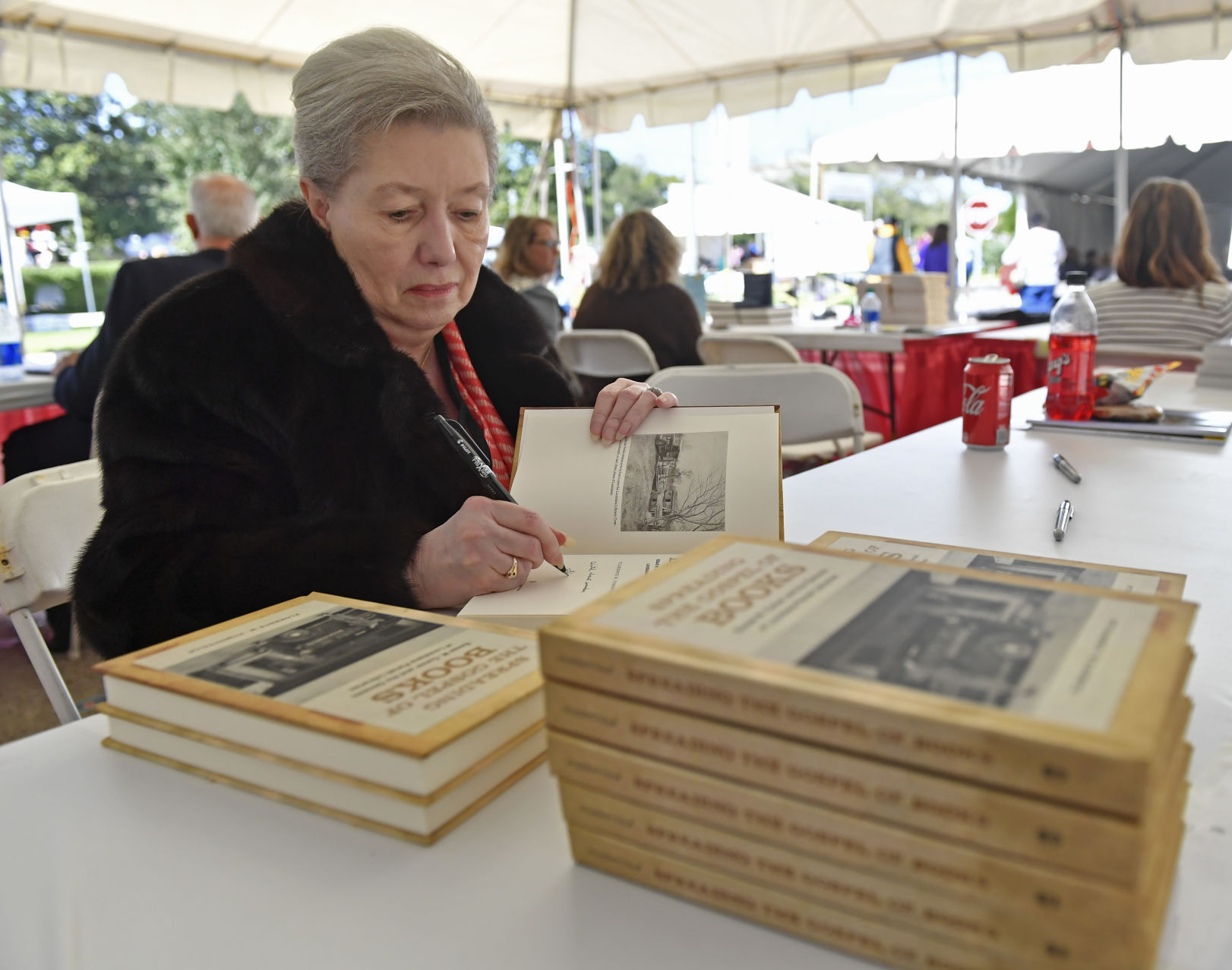BR.bookfestival.110319 HS 106.JPG